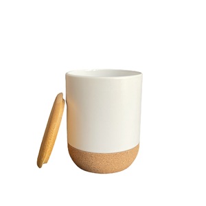 Recipiente de Cerámica para Velas con Base de Corcho, Recipiente de Porcelana con Tapa y Logotipo Personalizado, Recipiente de Almacenamiento con Tapa para Navidad - Product Image 1