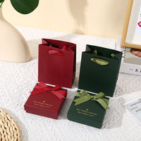 Ensemble de boîtes de sac cadeau bague collier personnalisé OEM boîtes à bijoux et sacs emballage boîte cadeau rose de luxe faveurs de mariage