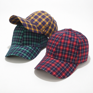 Casquette de baseball unisexe à carreaux réglable à 6 panneaux, chapeau décontracté à carreaux pour adultes, à porter au printemps et en automne - Product Image 1