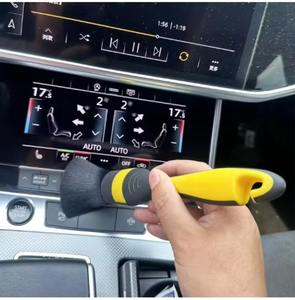 Juego de cepillos de limpieza para autos NIKO, cepillos ultra suaves para detalles de automóviles con mango recubierto de goma cómodo. - Product Image 2