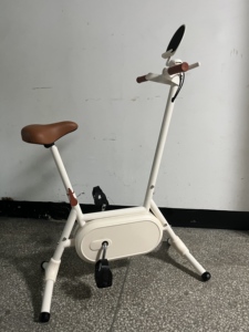 Nouveau design Vélo magnétique en acier pour cyclisme, vélo d'exercice, vélo de spinning, vente en gros, Spinbike à domicile, équipement de fitness magnétique - Product Image 3
