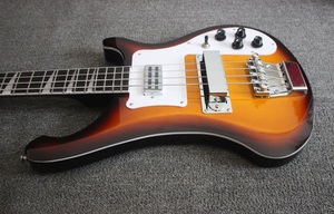 Basso Elettrico Weifang Rebon a 4 Corde Ricken 4003 in Legno Massello con Finitura Sunburst - Product Image 4