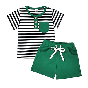 Ensemble de vêtements pour enfants 2 pièces, t-<span class=keywords><strong>shirt</strong></span> décontracté à col rond avec motif de paillettes et short pour garçon, personnalisable OEM ODM - Product Image 5