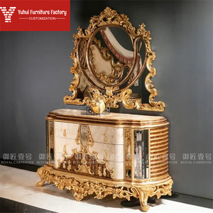 Letto Matrimoniale di Lusso in Legno Massello Italiano con Intagli in Stile Palazzo e Foglia d'Oro, Arredamento Camera da Letto <span class=keywords><strong>Reale</strong></span> per Casa o Appartamento - Product Image 4