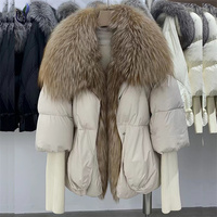 Vente en gros de manteaux d'hiver chauds en duvet de canard pour femmes, veste en duvet tendance avec col en fourrure