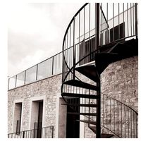 Escalier en spirale métallique résistant aux intempéries Prima, escalier extérieur rotatif, escalier en spirale sur mesure pour accès au balcon