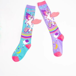 Chaussettes originales 3D à oreilles d'animaux - Design fantaisie de dessin animé, tricotées, absorbant la transpiration, pour usage quotidien, chaussettes mi-hautes pour enfants et adultes - Product Image 4