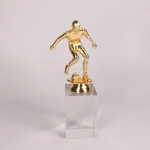 Kristal kupa onur özel yeni stil altın adam desen spor cam iş ödülü