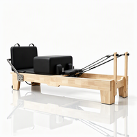 Reformer de Pilates portable en bois de chêne avec composants en acier – Équipement d'exercice pour la maison, la salle de sport et le studio – Entraînement de force, de flexibilité et d'équilibre