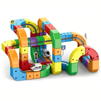 Ensemble de rails magiques DIY, options 51/81/123 pièces, blocs de construction 3D avec wagon de train, jouet éducatif pour enfants, vente en gros XTKM