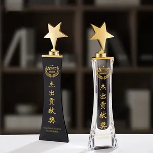 Trofeo di cristallo stella di metallo all'ingrosso premio scolastico trofeo pentagramma di cristallo personalizzato nero creativo per souvenir premio da competizione