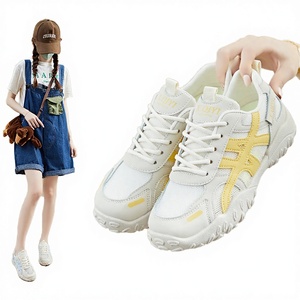 Chaussures de sport respirantes en maille pour femmes, tendance classique d'été, et chaussures de course décontractées à semelle souple pour enfants, vente en gros - Product Image 2