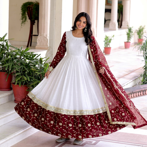 Salwar Kameez de Seda Blanco y Marrón, Sin Arrugas, con Dupatta Bordada, Largo hasta el Suelo, Traje Tradicional de Boda para Mujer, para Todas las Temporadas - Product Image 1