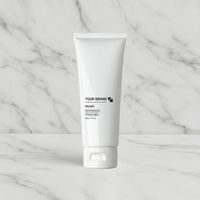 Nettoyant visage éclaircissant qui élimine la saleté, hydrate la peau et améliore le teint pour un teint plus lisse et éclatant