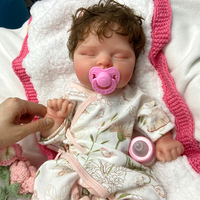 Schlafende 18 Zoll Silikon-Reborn-Puppe für Mädchen mit geschlossenen Augen, flauschigem Haar und weicher Haut für emotionale Nachtsgefährtin