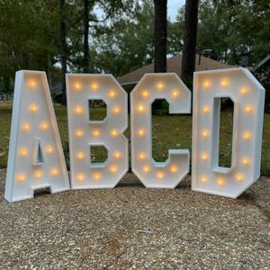 Lettres lumineuses LED personnalisées de l'alphabet anglais de grande taille (26 lettres) pour la décoration de la maison, des fêtes et des mariages - Product Image 2