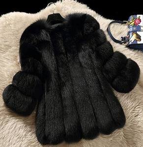 2018 nuevo abrigo de piel de Invierno para mujer suministro de fábrica moda imitación de piel de zorro/conejo en blanco y rosa de talla grande - Product Image 1