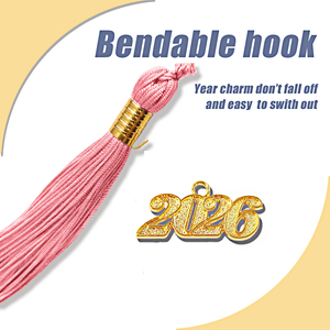 Pompon de <span class=keywords><strong>remise</strong></span> de diplôme 2026, Pompon de <span class=keywords><strong>remise</strong></span> de diplôme de luxe avec breloque annuelle pour toque de <span class=keywords><strong>remise</strong></span> de diplôme, Accessoire de <span class=keywords><strong>remise</strong></span> de diplôme en gros - Product Image 4