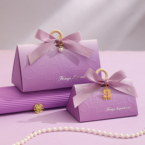 Boîte cadeau triangulaire en relief 3D avec poignée, ruban perlé, sac à bonbons réutilisable pour mariage, emballage en papier recyclé de qualité supérieure, anniversaire - Product Image 4