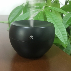 Diffuseur d'arômes USB créatif en bois grainé, mini humidificateur avec lumière à sept couleurs, pour la maison et le bureau, réservoir d'eau inférieur à 0,5 L - Product Image 4