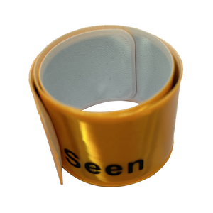 Tingkatkan Merek atau Acara Anda Bungkus Pergelangan Tangan Dalam Gelang Slap PVC Kustom Jepret - Product Image 2