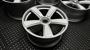 Jantes en alliage style <span class=keywords><strong>GT3</strong></span> à 5 branches blanches 19 20 pour Porsche 911 <span class=keywords><strong>GT3</strong></span> BMW M4 <span class=keywords><strong>Audi</strong></span> <span class=keywords><strong>TT</strong></span> <span class=keywords><strong>RS</strong></span> VW Golf R GTI 5X112 5X120 - Product Image 3