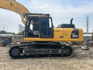 Excavatrice d'occasion Komatsu PC300-7 de 30 tonnes, de haute qualité et à prix abordable, fabriquée au Japon, avec des performances élevées, en stock. - Product Image 5