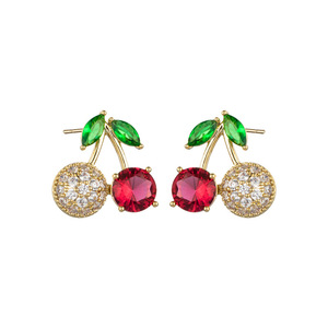 ต่างหูรูปเชอร์รี่สีแดงน่ารักสำหรับผู้หญิง เครื่องประดับเจาะหูสำหรับแฟชั่น คริสตัล งานปาร์ตี้ งานพรอม วันเกิด ของขวัญงานแต่งงาน - Product Image 3