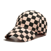 Gorra de béisbol de sarga de algodón ajustable con estampado a cuadros en toda la superficie y costura central de seis paneles, 216 colores, fabricante OEM