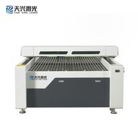 1325 Machine de gravure acrylique 5mm densité conseil coupe portique Type Configuration prend en charge les formats LAS DST DXF pour papier bois
