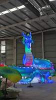 Lanterne de dragon réaliste pour le festival des lanternes, fabriquée sur mesure avec des mouvements