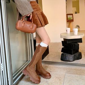 Bottines pour femmes tendance avec talon épais et fermeture éclair, dessus en cuir véritable pour l'hiver, les fêtes, le bureau et l'usage quotidien - Product Image 5