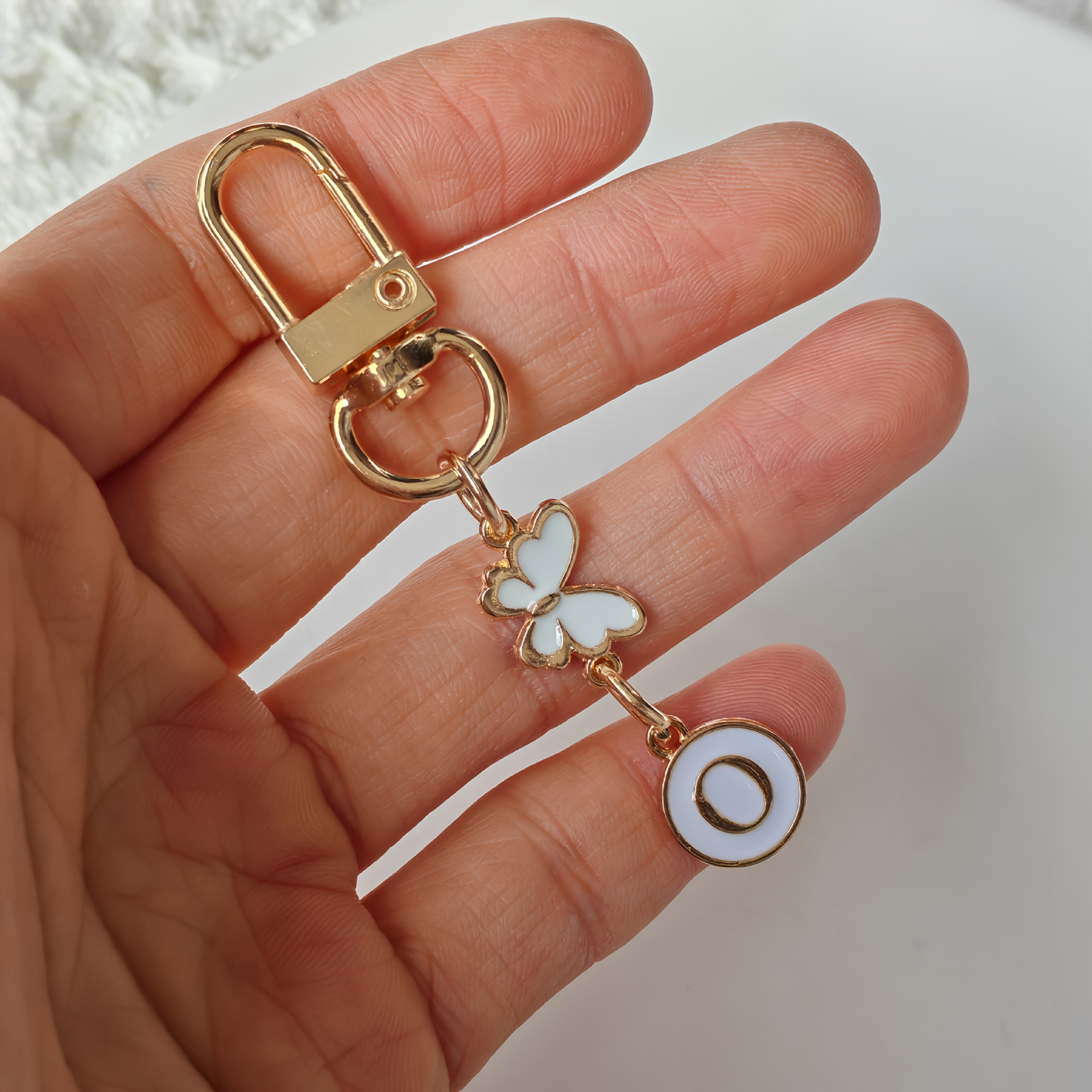 WhiteO