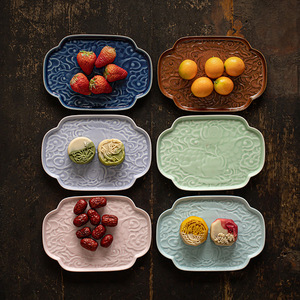 Assiette à fruits en céramique de forme irrégulière, en porcelaine, de luxe, rétro, pour le thé, la pâtisserie, pour les fêtes - Product Image 1
