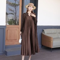 Robe décontractée ample longue jusqu'au sol avec boutons et imprimé numérique à franges, style Miyake, grande taille, pour mariage et fête de Pâques – Collection Été 2023