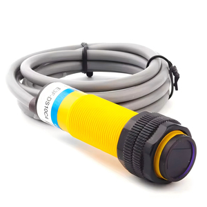 Capteur de proximité photoélectrique inductif NPN PNP à réflexion diffuse infrarouge pour évitement d'obstacles Factori E3F-DS10C4 - Product Image 1