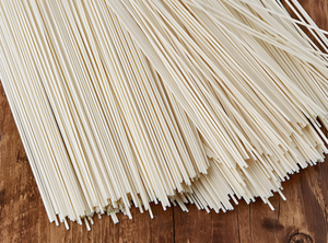 Nouilles Ramen Séchées Transformées de Haute Qualité, Grandes Quantités, Marque d'Exportation, Certifiées Casher et Halal, 300g, Délicieuses - Product Image 6