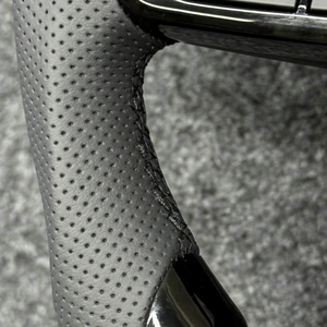 Volante Deportivo Estilo Piano Negro para Toyota <span class=keywords><strong>Corolla</strong></span> LC200 LC79 LC300 Fortuner Land Cruiser <span class=keywords><strong>GR</strong></span> Hilux N70 Fortuner Land Cruiser - Product Image 3