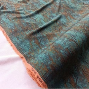 Ayna Ipeker Rayon viscosa tessuto satinato tinto fondo 100 viscosa stampa digitale Rayon tessuto per indumento - Product Image 3
