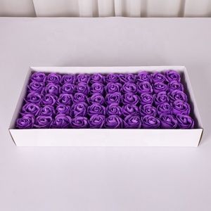 ดอกไม้สบู่สามชั้นพร้อมฐาน ดอกไม้จำลองแบบสาดสี วันวาเลนไทน์เวียดนาม - Product Image 5