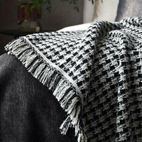Couverture Pied-de-Poule Noir et Blanc 130*250cm, Motif Écossais Classique, Luxe Moderne Léger pour Canapé, Lit ou Décoration d'Angle