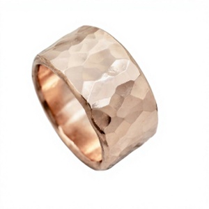 Bague magnétique en cuivre pur de qualité supérieure, martelée à la main, style vintage, en métal massif, bijou ayurvédique pour la thérapie de santé - Product Image 1
