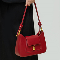 Vente chaude Chine Mode Rouge Couleur De Mariage Croix Corps Sac À Bandoulière En Cuir Véritable Sangle Unique Chaînes Bonbons Motif Étanche