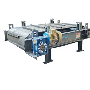 Système magnétique de séparation sur bande transporteuse robuste pour l'élimination du fer et la séparation des métaux - Séparateur magnétique permanent professionnel - Product Image 1