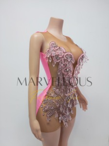 Robe courte en résille cristal personnalisée MF Boîte de nuit Strass doré 21e anniversaire Photo Shoot Robes de fête pour les dames - Product Image 3