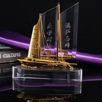 Modèle personnalisé de bateau à voile en métal et cristal, figurine de bateau à voile en verre, trophée de voile en cristal pour trophée de cristal Souvenirs