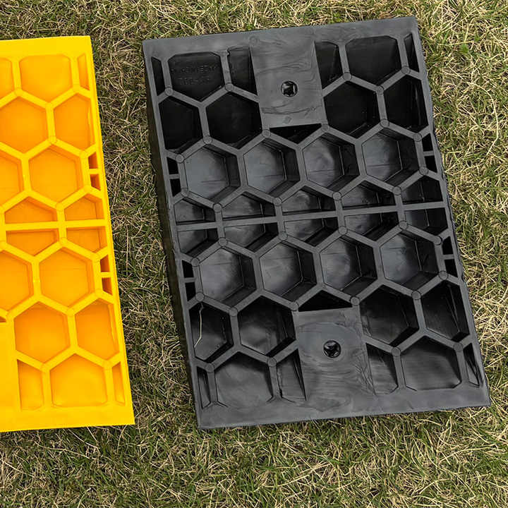Heavy Duty 250*350*50mm Plastic Speed ​​Bump