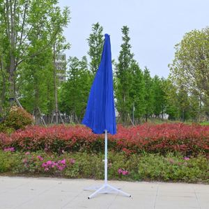 Parasol de terrasse extérieur grand format 150 cm de rayon, avec baleines épaissies, parasol commercial pour magasin, tissu Oxford imperméable, résistant au vent et aux UV - Product Image 1