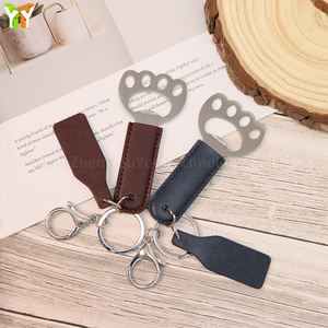 Abridor de Botellas de Cerveza con Diseño de Garra de Gato Moderno, Envío en 3 Días, Abridor de Botellas Portátil de Cuero PU con Llavero, Abridor de Botellas de Acero Inoxidable - Product Image 6