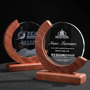 ميدالية خشبية مستديرة مخصصة نصف حافة خشبية كريستالية ميدالية جائزة الحوافز - Product Image 2